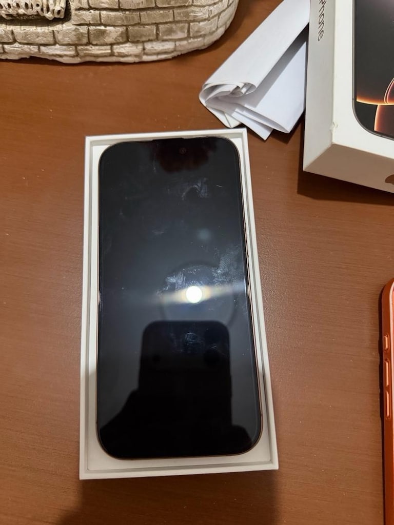iPhone 16 Pro - 3