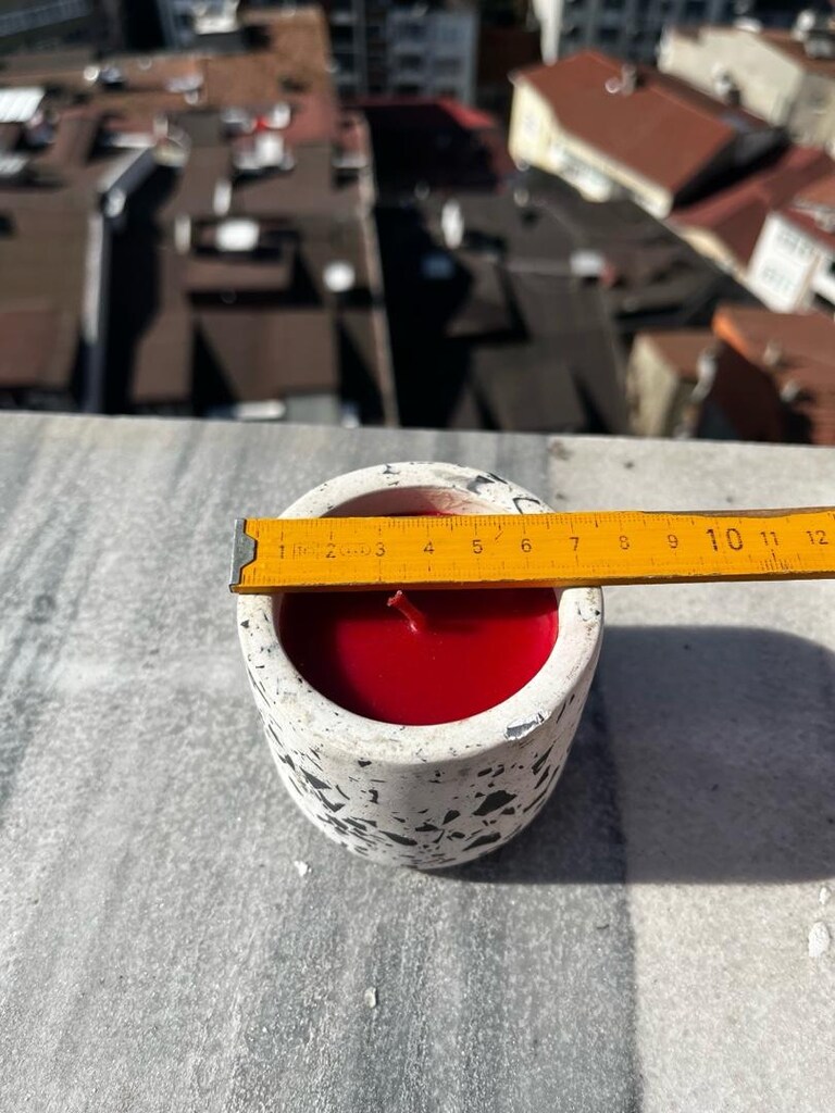 Beton Saksıda Renkli Mum - 3