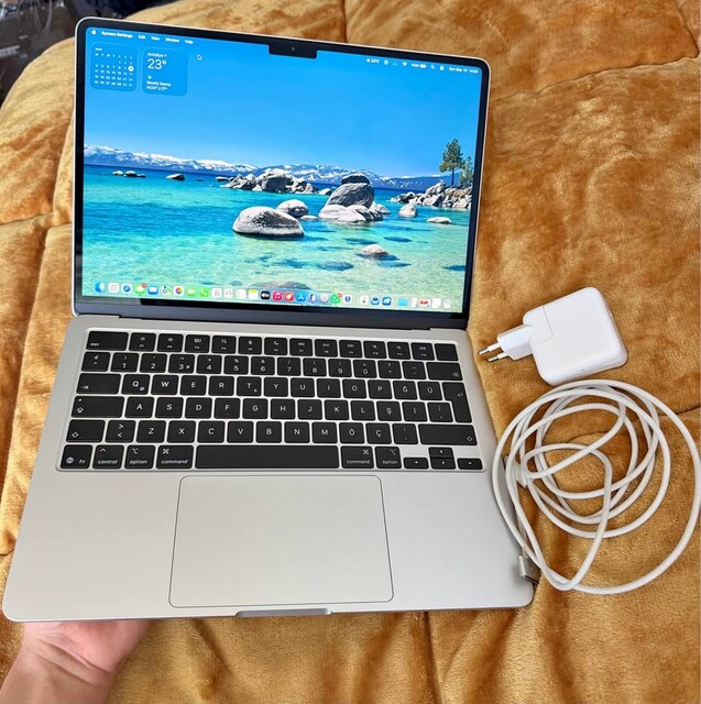MACBOOK AIR 13” M4 (2025) _ 16GB RAM _ 15 DEVİR _ GARANTİLİ