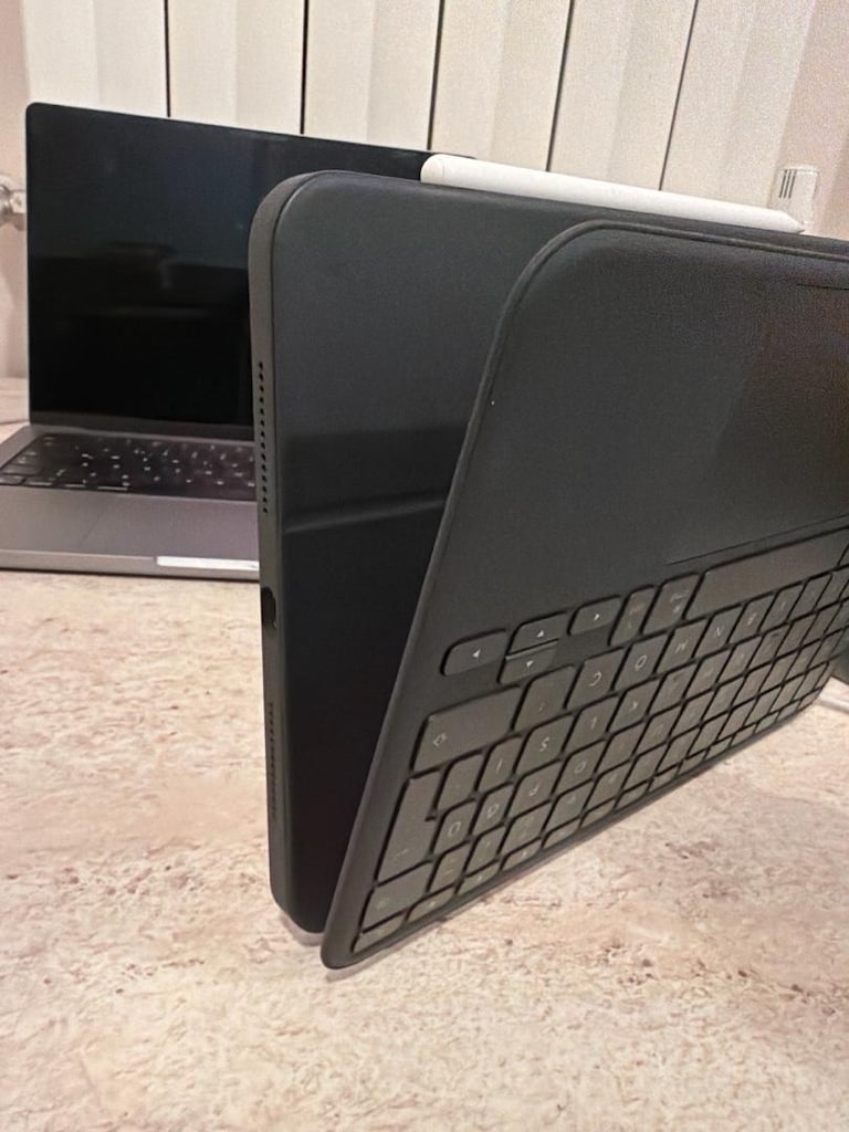 Logitech Combo Touch Ipad M4 11’ klavyeli kılıf - 9