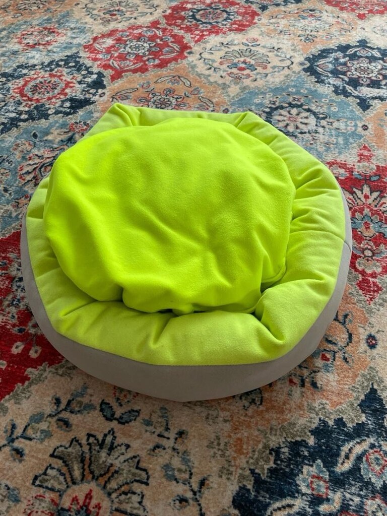 küçük ırk köpek veya kedi yatağı