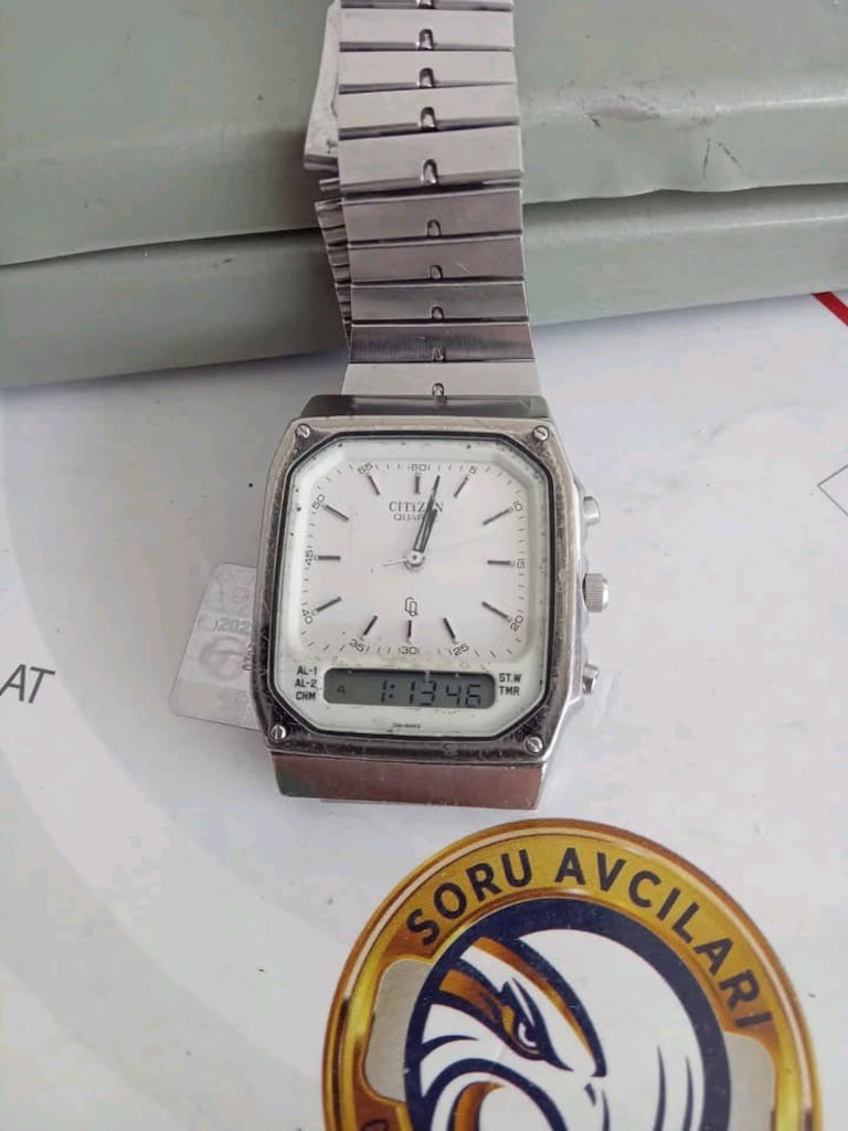 1982 imalı CİTİZEN ANALOG DİJİTAL ERKEK KOL SAATİ - 3