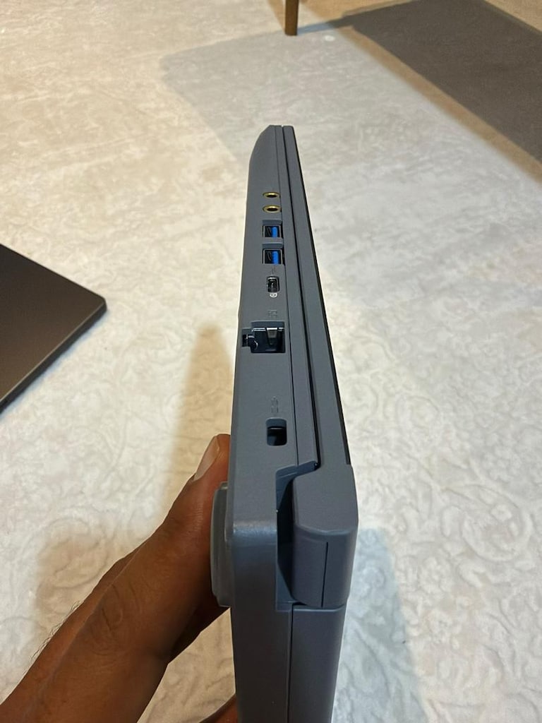 MSI i7 laptop - 10