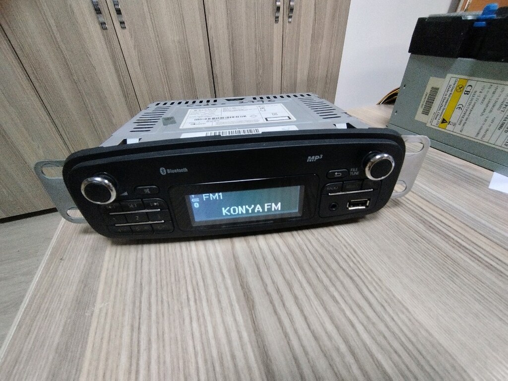 RENAULT ORİJİNAL TEYP - 4
