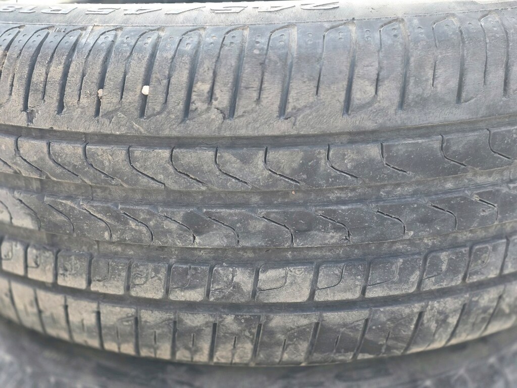 Run Flat Araç lastiği 245/45/18 - 3