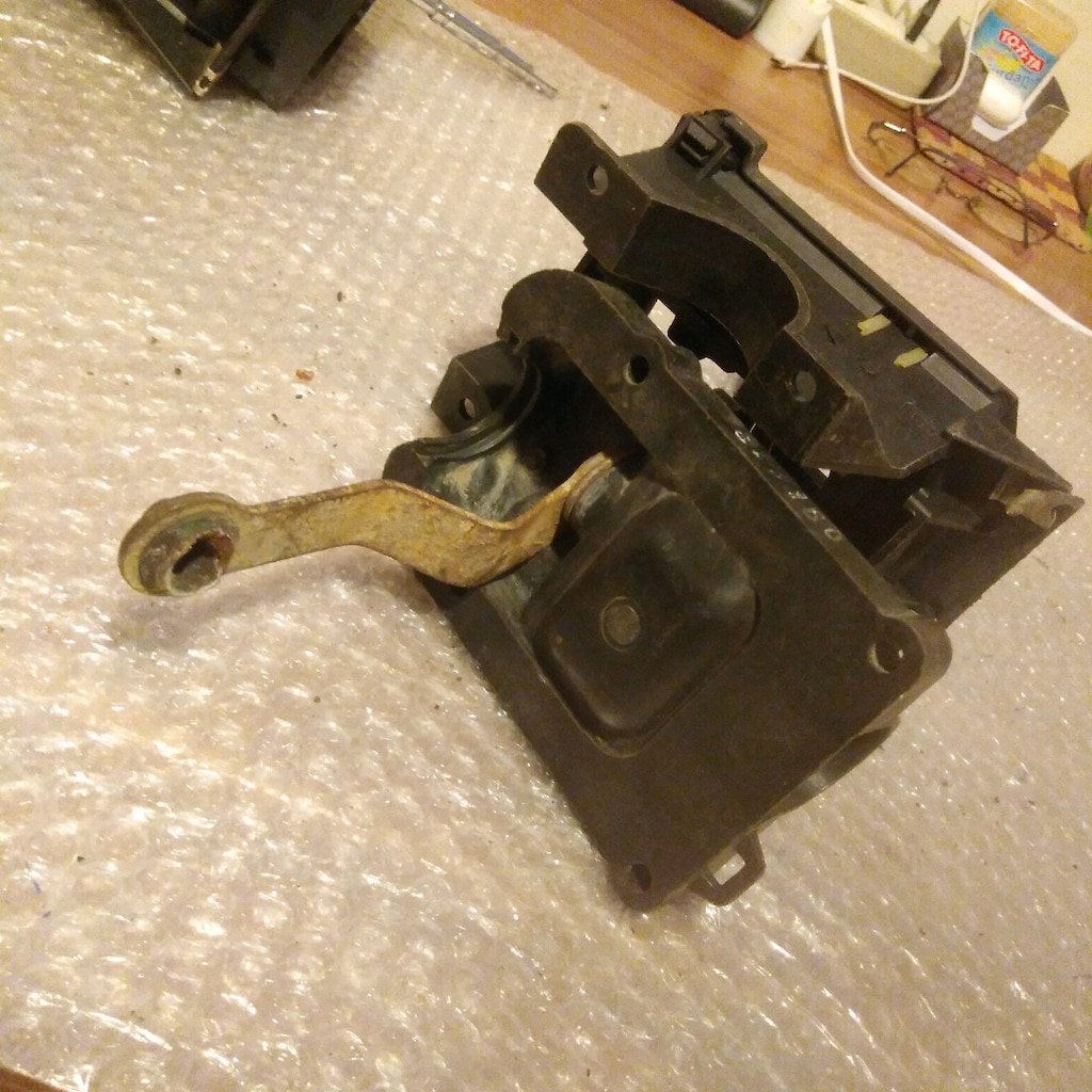 MERCEDES W126 OTOMATİK VİTES MEKANİZMASI - 4