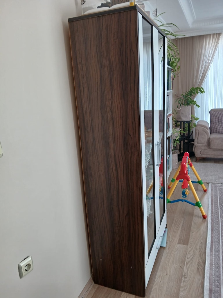 AKILLI SEHPA VE GÜMÜŞLÜK VİTRİN - 7