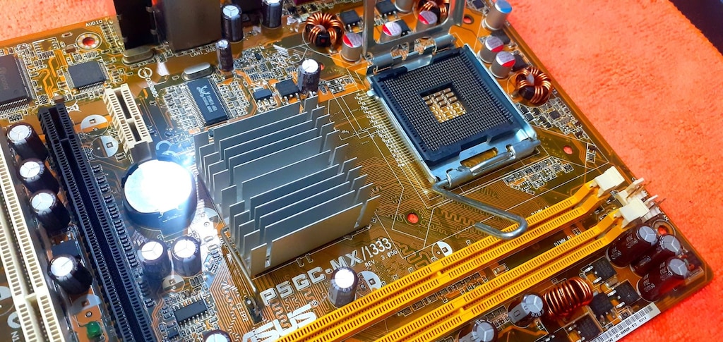 ASUS P5GC-MX-1333 775 Pin+İşlemci Beraber Anakart - 9