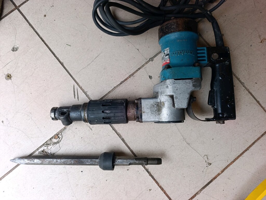 MAKİTA 5 KG KIRICI ESKİ MODEL - 3