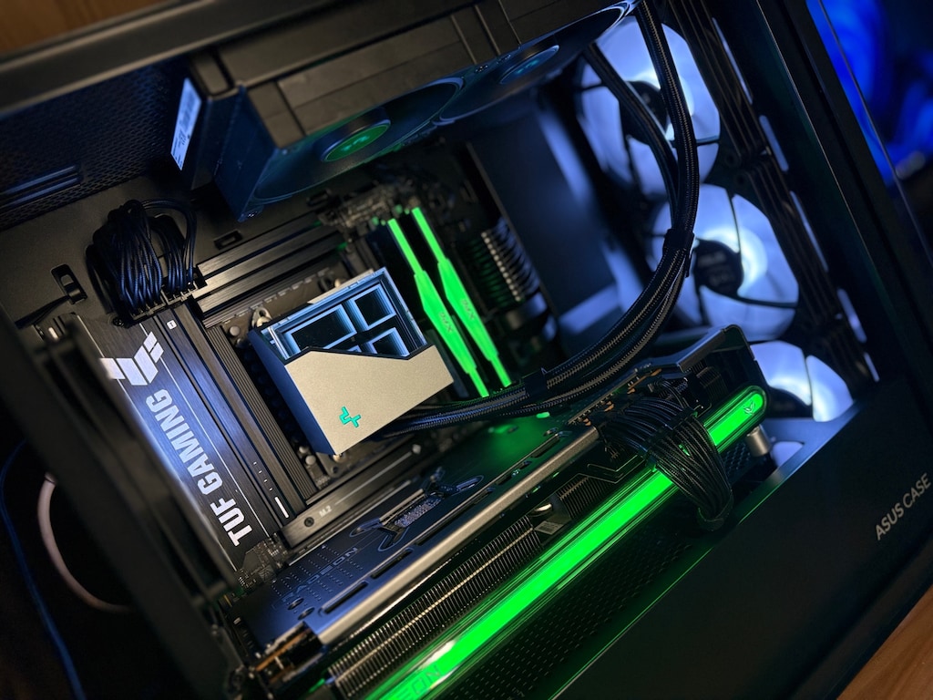 AMD Ryzen 7 7700X / Nitro+ 7800XT / 32GB DDR5 Hazır Gaming Kasa - 2