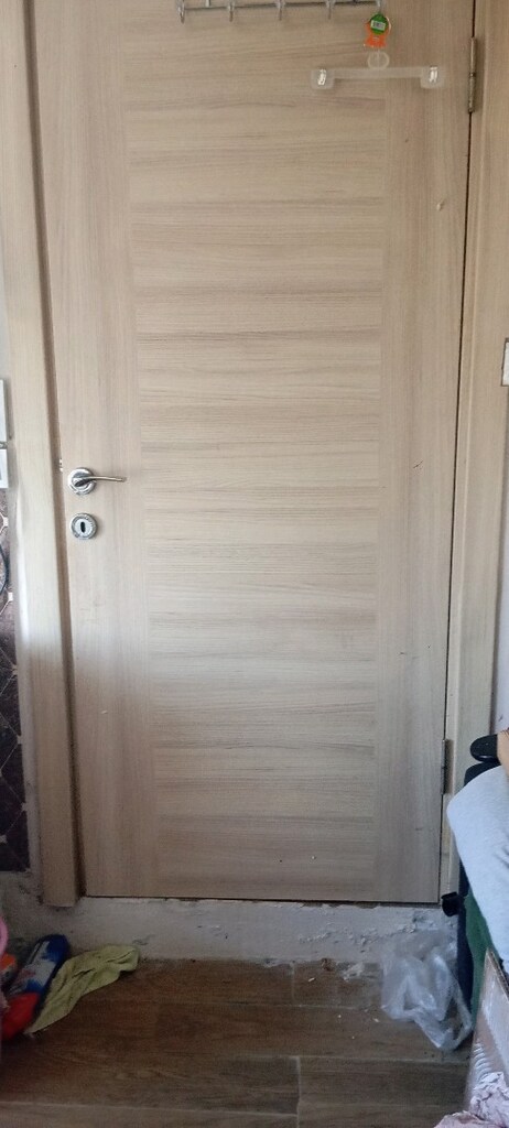 sıfır oda kapı si kasaları ve menteşe kilit takım görüntüdeki benim k