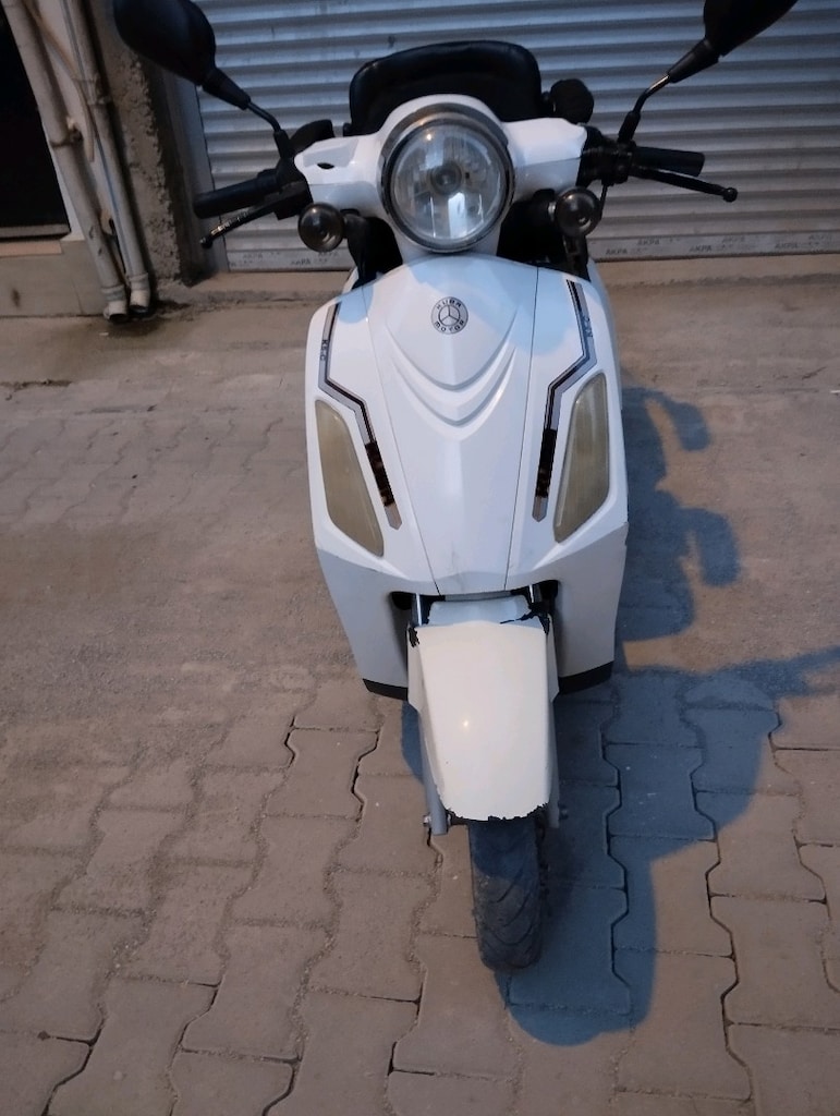3 tekerlekli elektirikli motor aküleri güzel 5 akülü herşeyi çalışıyor - 5