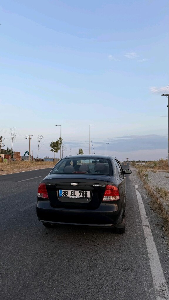Chevrolet Kalos 1.4 16V Sedan - 3