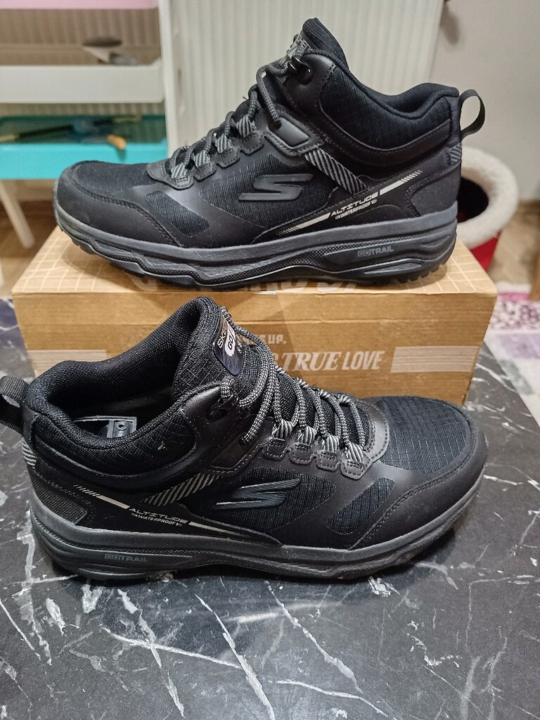 Skcherss GO run altitude kutusundadır.Orjinal ve birkaç kez giyilmis - 2
