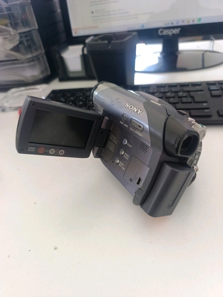 Sony handycam video camera - 2