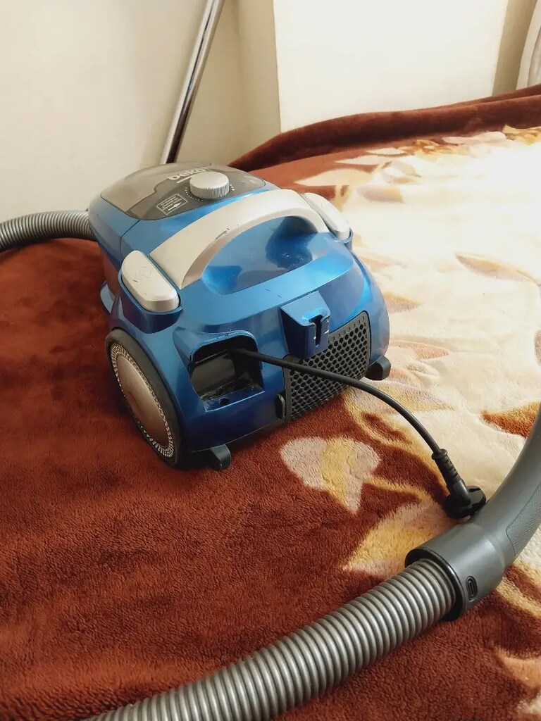 BEKO BKS 5422 TORBASIZ SÜPÜRGE 1200W SES SEVİYESİ 79dB 1.8 L FİLTRE - 5