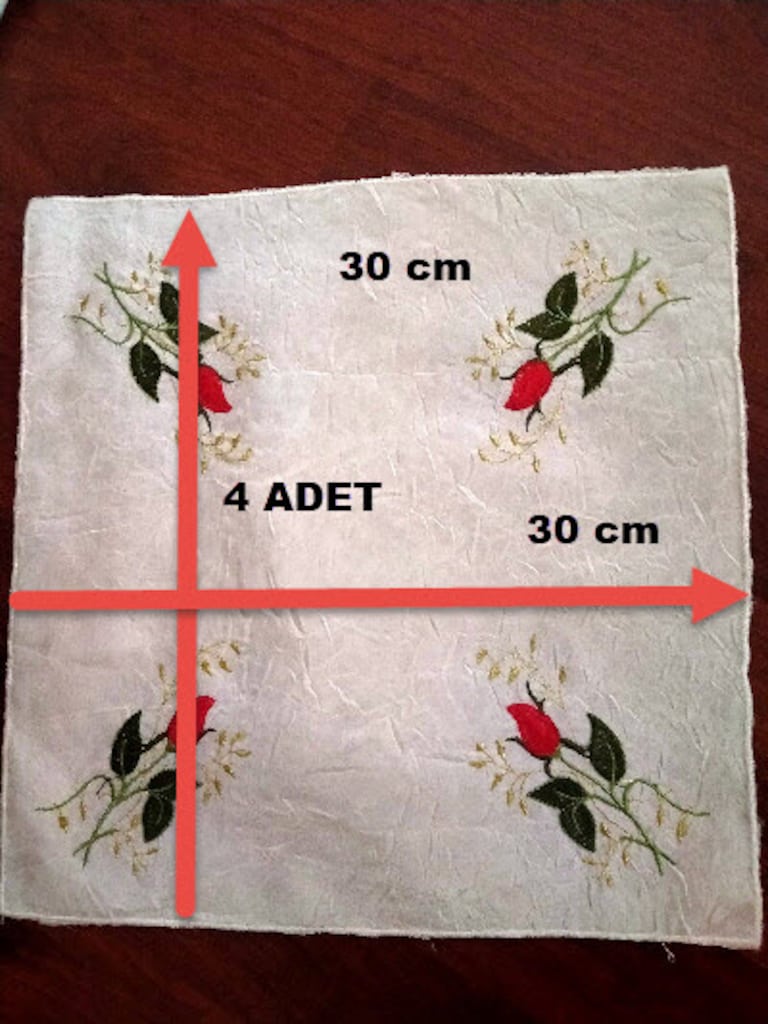 Gül Nakışlı Kare Peçete Takımı — görsel 3/4