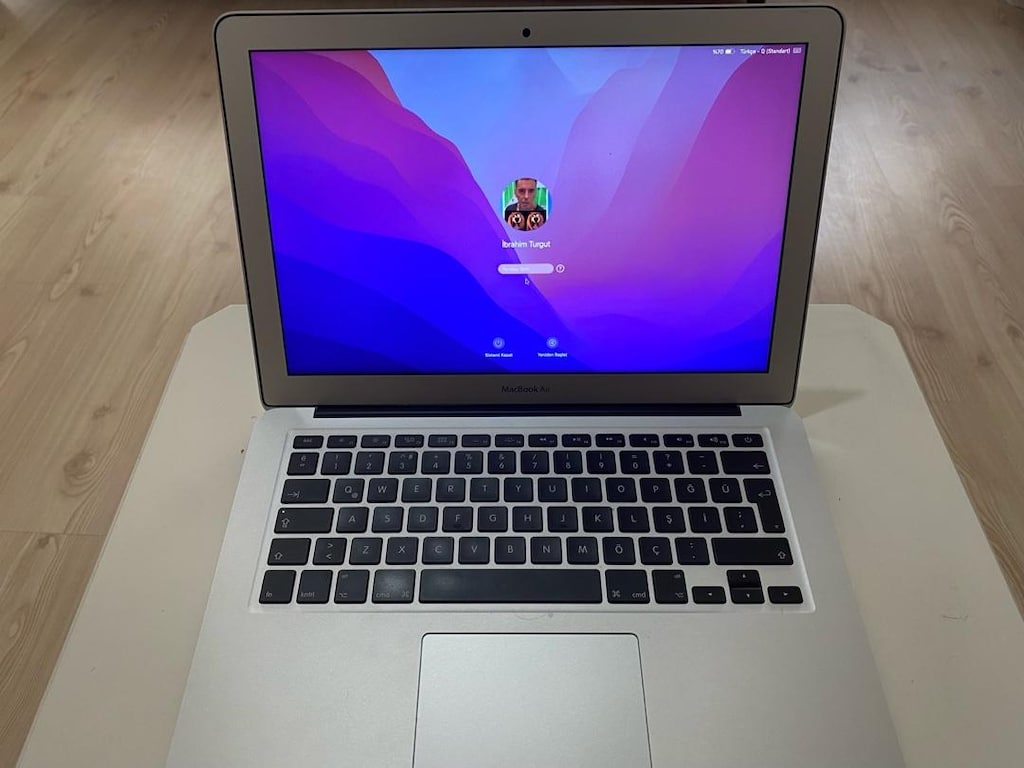 MacBookAir 2015 13,3 inç ekran - 2