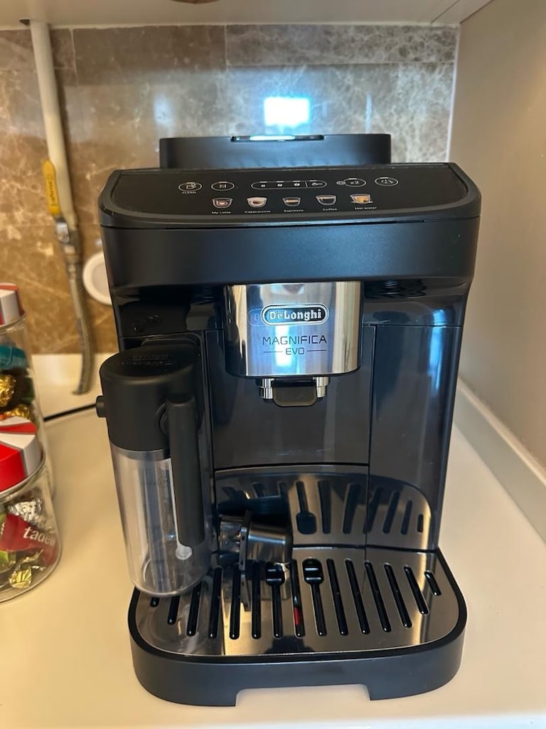 De’Longhi Magnifica Evo ECAM290.61.B – Az Kullanılmış, Süt Hazneli - 4