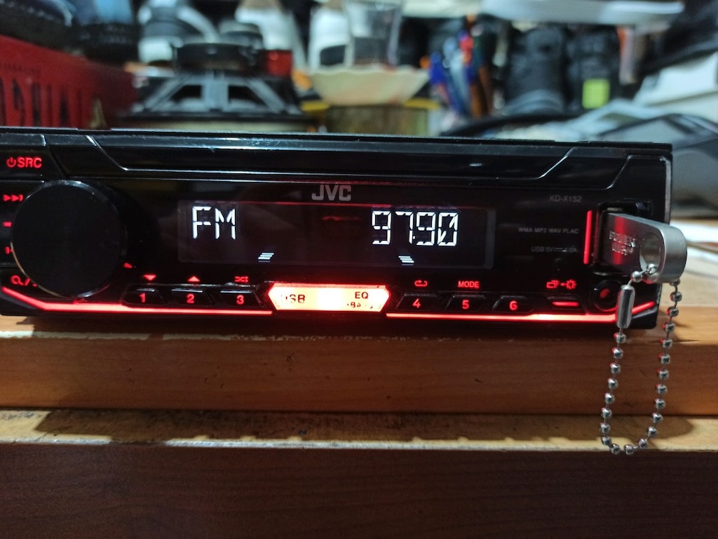 JVC KD-X152 Oto Teybi USB AUX RADYO tek anfi çıkışli oto teyp sorunsuz - 3