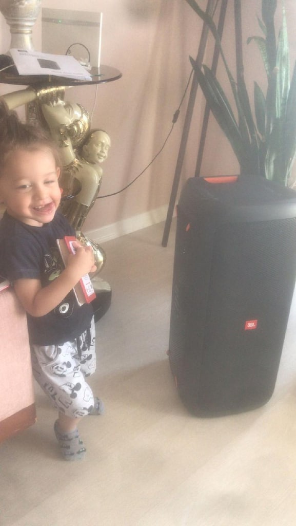 JBL PartyBox 300 - Yüksek Güçlü Bluetooth Parti Hoparlörü - 3