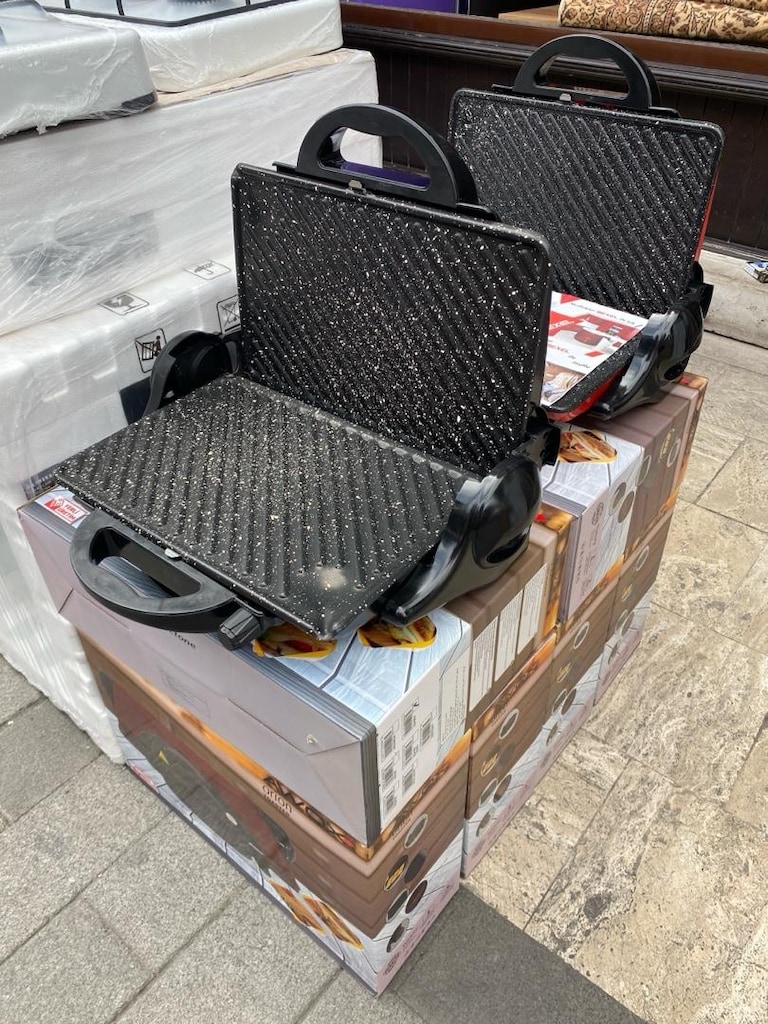 (SIFIR) 6 DİLİM 1800 watt IZGARA MODEL TOST MAKİNESİ Sıfır paketli