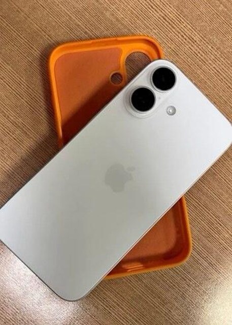 İPHONE 16 256 GB BEYAZ YURT İÇİ