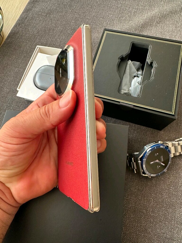 Huawei Mate X7 - WATCH ULTİMATE - FREE BUDS PRO3 - 3