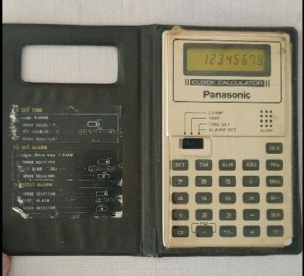 Koleksiyonluk Vintage Panasonic JE-8351U hesap makinesi.