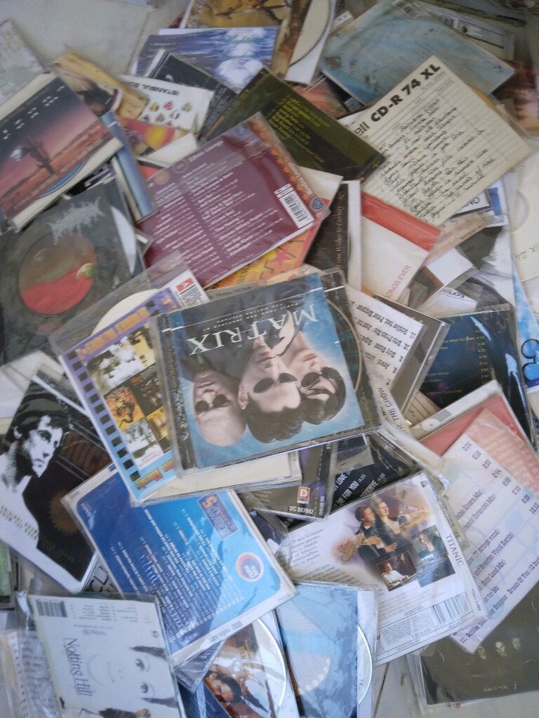 Yerli ve yabancı müzik CD leri 552 adet - 6