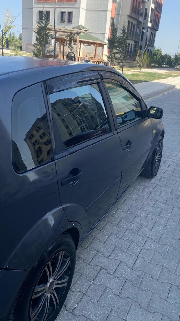 Ford fiesta 1.4 lpg - 5