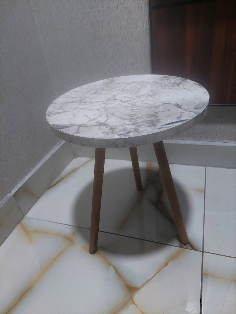 Fiskos sehpa. Çap 50 cm. Yerden yüksekliği 43 cm. Diğeri hediye. - 9