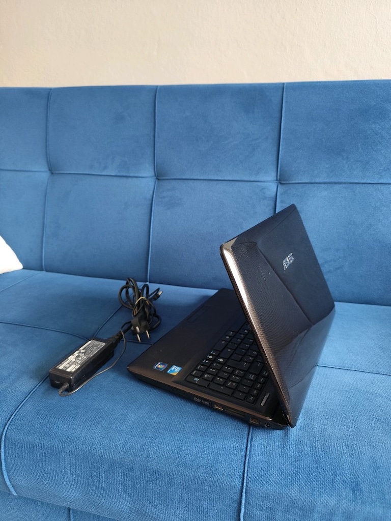 Asus Laptop İ3 İşlemci 4 GB Ram + 320 GB HDD Hafıza - 5