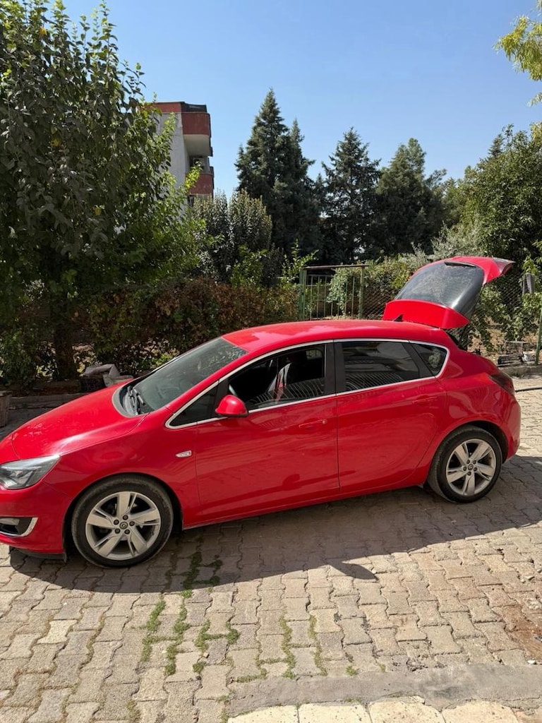 Opel Astra 1.4 turbo benzin lpg - 4
