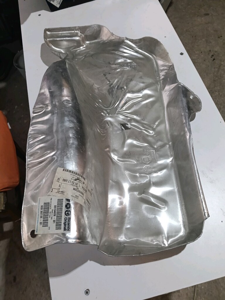 FİAT 500L ISI SACI EGZOZ KORUMA ORJİNAL SIFIR PARÇA - 5