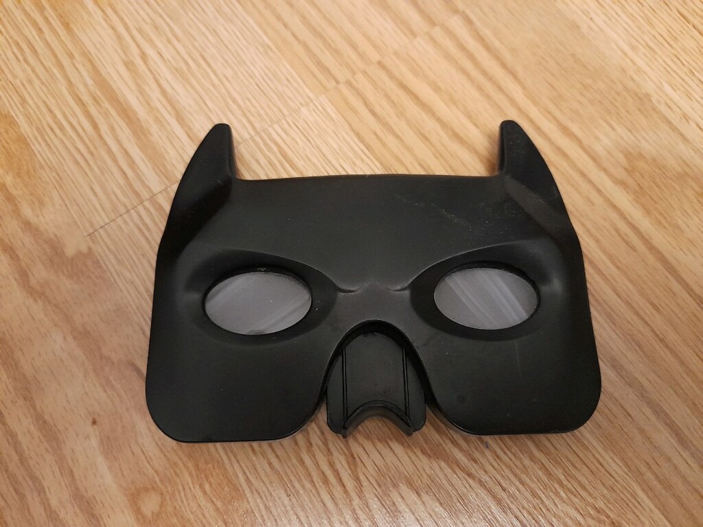 Betmen hareketli maske