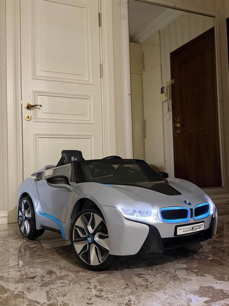 BMW İ8 Consept Spyder Akülü Araba - 2