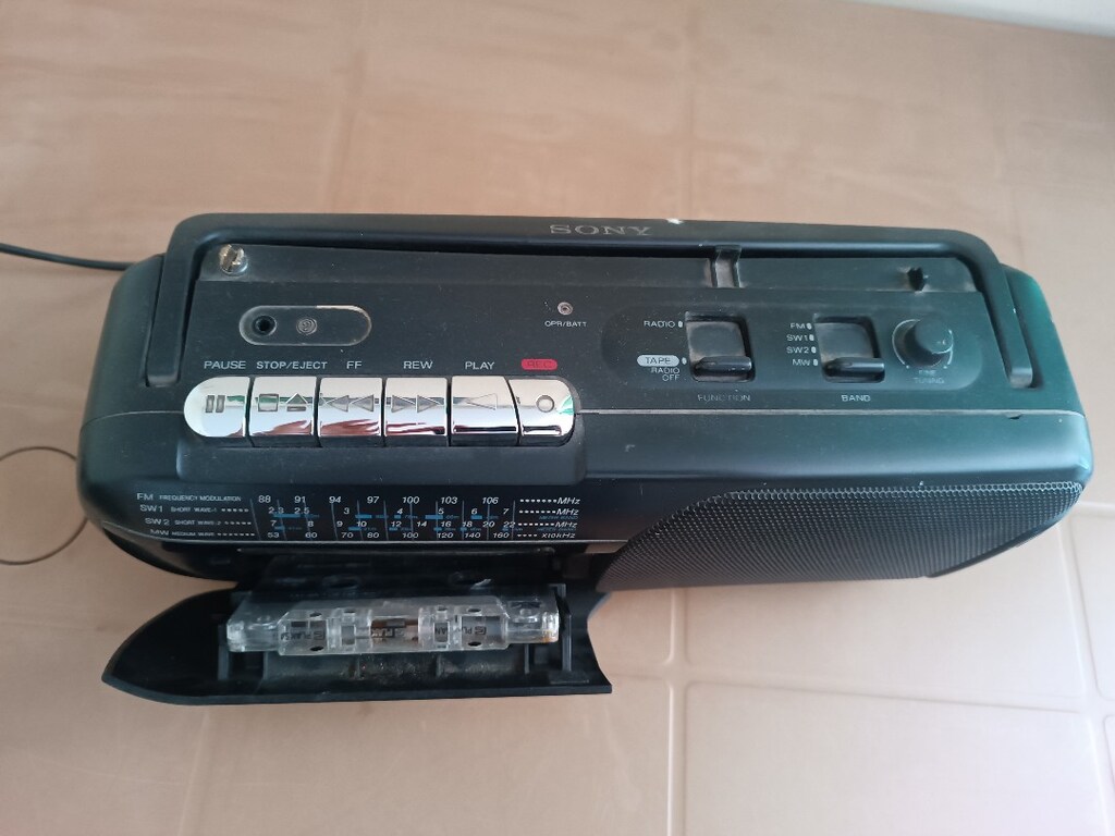 Antika kaset çalar . radyo . fotoğraf makinesi filmli - 3