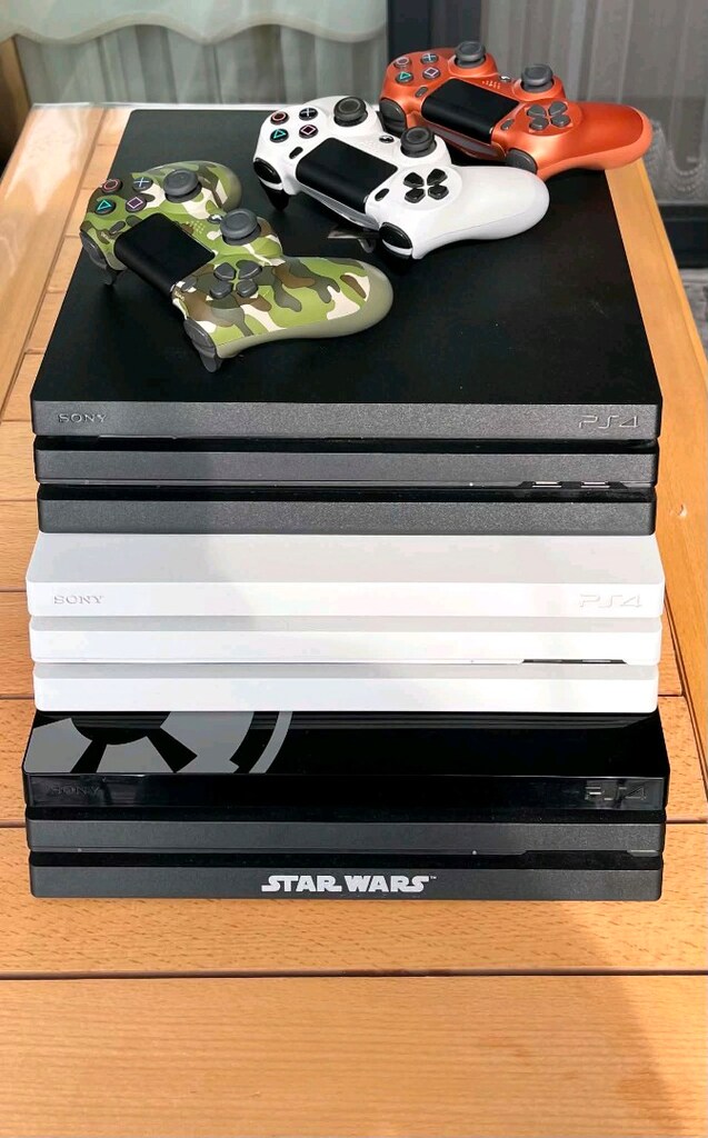 ps4 oyun konsolu koluyla beraber - 2