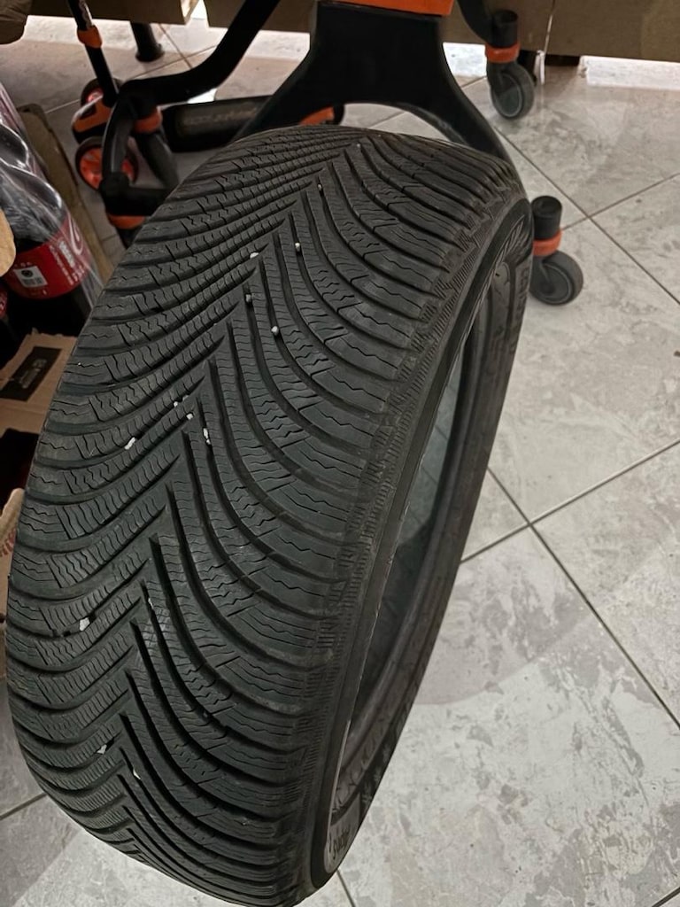 225 55 r17 michelin kış lastiği 4 adet - 2