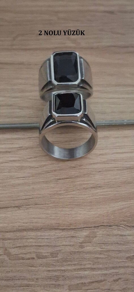 YÜZÜKLERİN HEPSİ 300 TL - 2