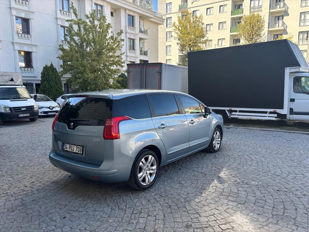 sahibinden temiz aile aracı 5008 premium paket - 3