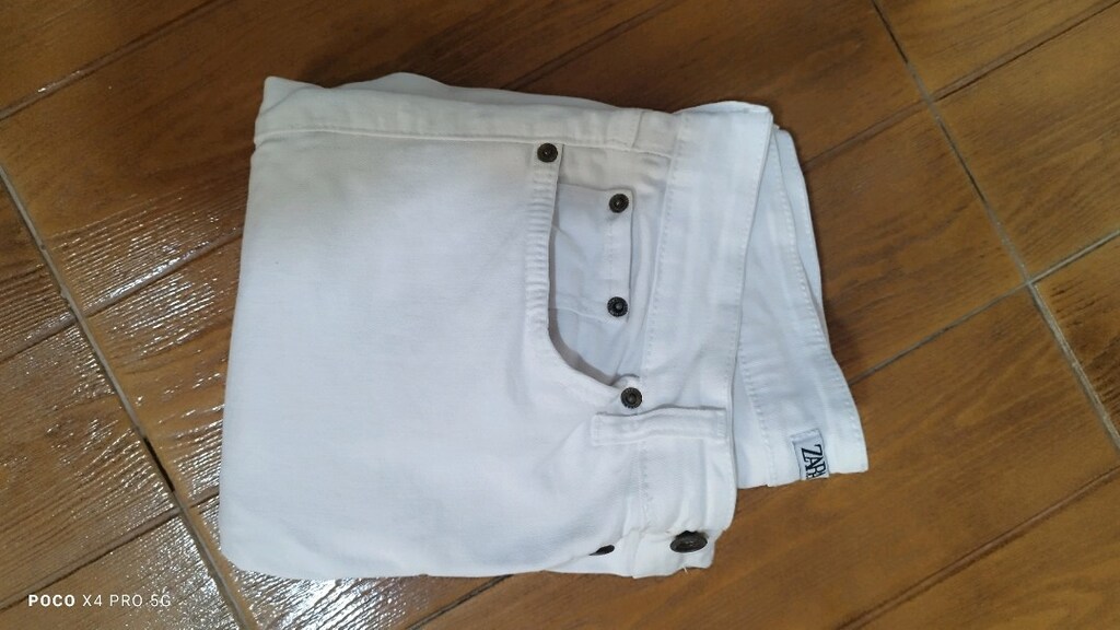 #Zara jeans..Pasları var, pas çözücü kullanılabilir. Eni çekilince 40 - 7