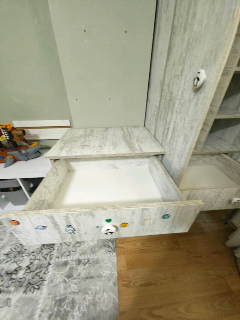 gardrop ve komodin acil satılık - 6
