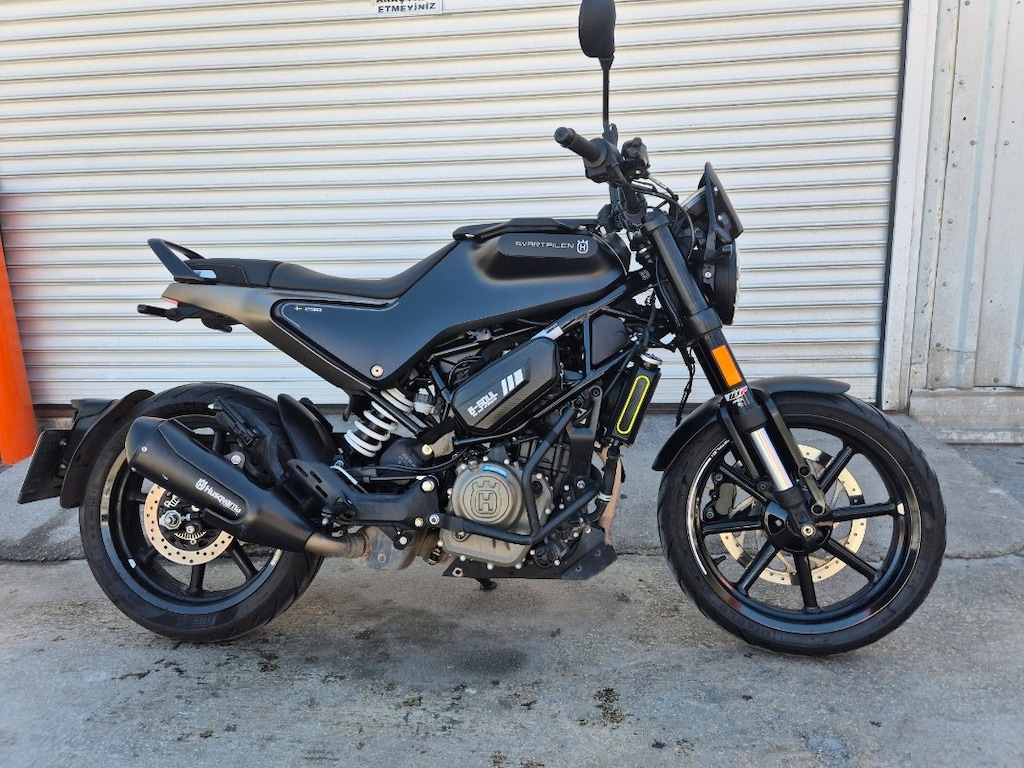 HUSQVARNA SVARTPILEN 250 2022 - 3