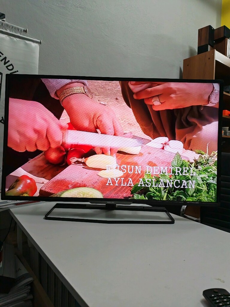 Philips Smart Led televizyon 102 ekran Led tv - 10