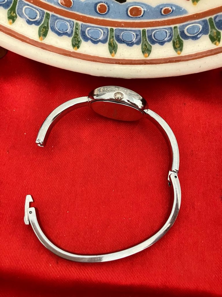 Cartier Oval siyah kadran Gümüş renk kelepçe kordon kadın Saat - 9