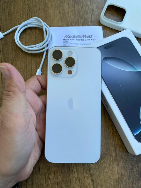 İPHONE 16 PRO MAX 14 AY APPLE GARANTİ 512 GB PİL %98 HATASIZ