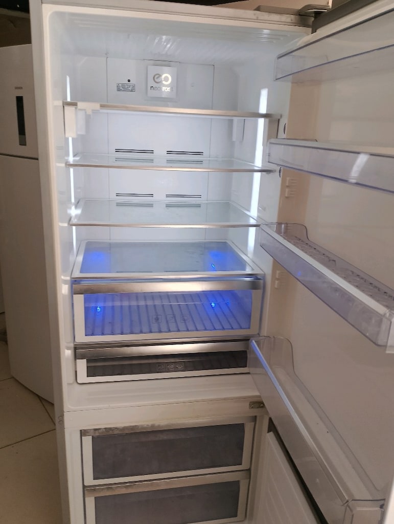 Beko nofros buzdolabı nakliye kurulum dağil sorunsuz - 11
