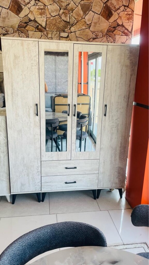 4 kapaklı elbise dolabı - 6